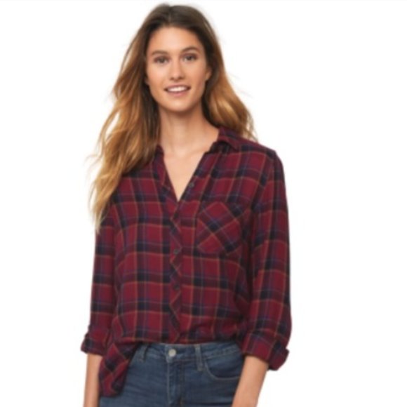 Beachlunchlounge Charley plaid red button up holiday Christmas flannel - Picture 1 of 4